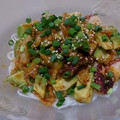 Ocean_ray's cooksnap of when they made 旨い★タコとアボカドのキムチ和え.