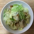 かおり♡♡♡'s cooksnap of when they made 包丁いらずで簡単♪エリンギとキャベツ炒め.
