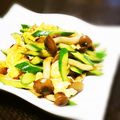 kebeibiko's cooksnap of when they made キュウリと卵で☆オイスター炒め.