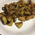 クックWHXI39☆'s cooksnap of when they made 鶏もも肉とじゃがたまのピリ辛炒め.