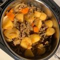 クックW5UP70☆'s cooksnap of when they made 我が家流☆staub de 肉じゃが☆.