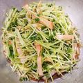 acchiあちこ's cooksnap of when they made Ｂ−カロテン豊富♪豆苗とハムの中華サラダ.