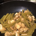 Hirorinaki's cooksnap of when they made ふき、油揚げの煮物 簡単ﾚｼﾋﾟ.
