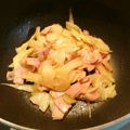 chou*'s cooksnap of when they made セロリとベーコンの炒め物.