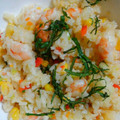 もんちゃん母's cooksnap of when they made 炊飯器で簡単☆エビピラフ.