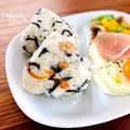 ねっちゃんっ's cooksnap of when they made おにぎり。ひじき煮で寿司ごはん。.