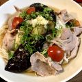atomog's cooksnap of when they made 豚しゃぶ肉とナスのぶっかけそうめん.