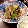 しっかかもっかか's cooksnap of when they made 鶏もも肉の簡単おかず♪鶏腿てりやき甘辛煮.