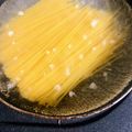 のんべぇヒロ's cooksnap of when they made パスタ麺をフライパンで茹でる！.