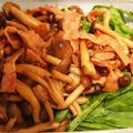 YOKO☆Y's cooksnap of when they made しめじとベーコンのほうれん草サラダ.