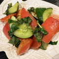 ★mii☆★'s cooksnap of when they made トマトと胡瓜で！大葉とにんにくのマリネ.