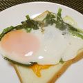 ジョングレ's cooksnap of when they made 簡単♪旨い！ニラ入り目玉焼きのせトースト.