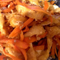 はに333's cooksnap of when they made 人参と油揚の炒め煮.