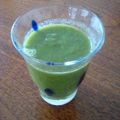 まことcafe's cooksnap of when they made 便秘に効く！皮ごとキウイスムージー.