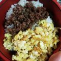 クックKB4P62☆'s cooksnap of when they made 我が家no牛そぼろ卵のニ色丼.