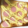 おはるんまま's cooksnap of when they made こんがりマヨの魚肉ソーセージトースト.