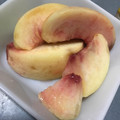 ayanky74's cooksnap of when they made てぃんさんちの桃のむき方！.