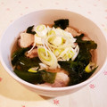 Richland☆Y's cooksnap of when they made 簡単！ネギとわかめたっぷりの肉そば.