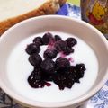 ☆あいちゃん's cooksnap of when they made ジャムで簡単！ブルーベリーヨーグルト.