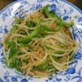料理未熟主婦∂▽∂'s cooksnap of when they made 簡単！ぎゅ~もやし☆青椒肉絲.