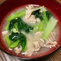 ☆さぶ☆☆'s cooksnap of when they made 豚肉と小松菜の味噌汁～中華風味～.