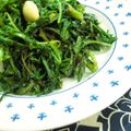 kamu蔵's cooksnap of when they made 簡単な春菊.