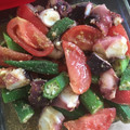 さと56's cooksnap of when they made ✼簡単副菜✼オクラとまと和え.