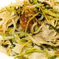 のんびりかおるん's cooksnap of when they made シンプル☆もやし！豆苗！豚！梅和え.