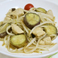 mmameco's cooksnap of when they made 鶏肉とナスともやしの照り焼き煮.