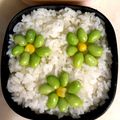 三つ子まま's cooksnap of when they made 青昆布草原に枝豆コーンのお花ごはん♪.