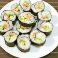 ヌーシ's cooksnap of when they made 鮭とアボガドの巻き寿司.