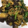 みー３２'s cooksnap of when they made 茄子と豚こまのスパイシーカレー炒め.
