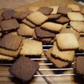 まみむーにぃ's cooksnap of when they made 全粒粉とナッツのビスケット.