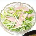 kiyofish's cooksnap of when they made 水菜＆ハムの簡単サラダ.