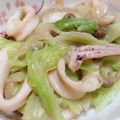 レオミウ's cooksnap of when they made いかとキャベツの中華塩炒め.