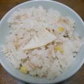 YONEキチ's cooksnap of when they made コーン缶とツナのコンソメたけのこご飯.