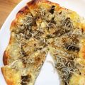 シュレックの嫁's cooksnap of when they made コレウマ！ナスじゃこピザ.