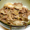 ChunChun☆≡'s cooksnap of when they made 簡単！牛丼☆とろとろ玉葱.