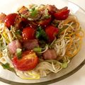 ぴよんぬ1980's cooksnap of when they made トマトとベーコンのごまぶっかけ素麺.