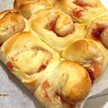 はのく's cooksnap of when they made 簡単♪HBで『いちごみるくパン』.
