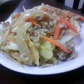 Yuminmama's cooksnap of when they made 餃子の具で野菜炒め.