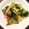 すももあん's cooksnap of when they made 簡単！きゅうりとワカメとカニかまの酢の物.