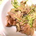 ミルキーーウェイ's cooksnap of when they made 豚肉&豆苗&舞茸の醤油マヨ炒め❤️簡単☆.