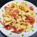 Dahyana's cooksnap of when they made ★簡単！卵とチーズとトマト炒め★.