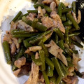 クック5E0FE9☆'s cooksnap of when they made せせりとにんにくの芽の黒胡椒炒め.