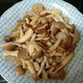るこたん♪'s cooksnap of when they made しめじのおかかマヨ炒め.
