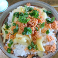 凪なぎ's cooksnap of when they made とろ〜りチーズと鮭フレークの簡単ご飯☆.