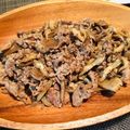 かなぽん☆☆'s cooksnap of when they made 牛肉と舞茸のバター醤油炒め.