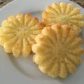hapypy's cooksnap of when they made 混ぜるだけ！簡単マドレーヌ♡.