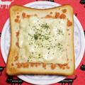 こげ岡's cooksnap of when they made 鮭フレークとネギのチーズトースト.